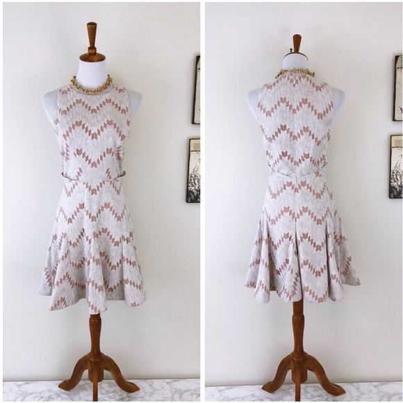 STYLESTALKER Miranda A-line dress in Blanc NWT L - Picture 2 of 8